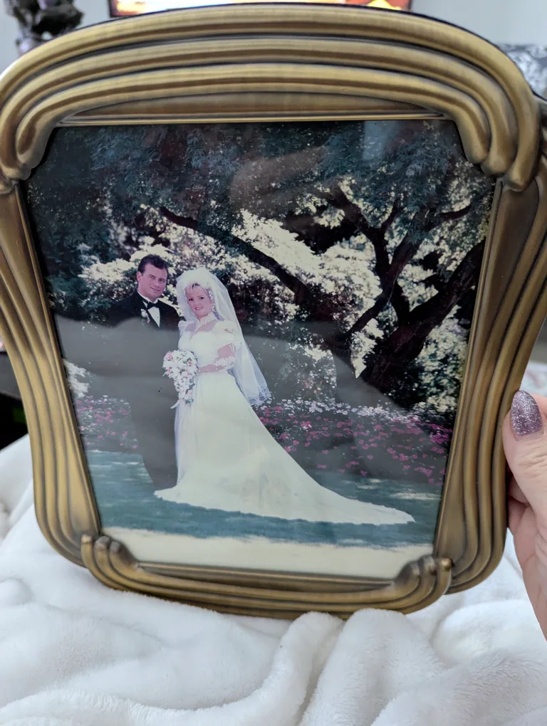 Ornate Gold Picture Frame thumbnail