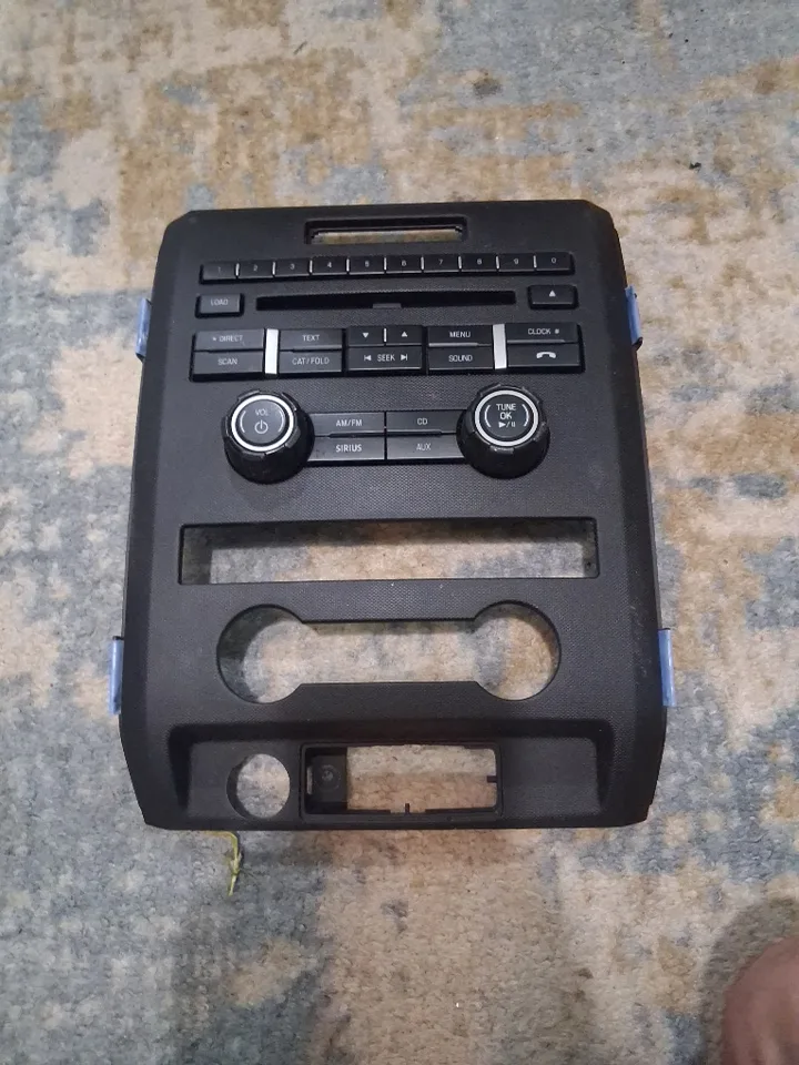 Ford F150 Radio Dash Bezel 2014-17 image indicator(2)