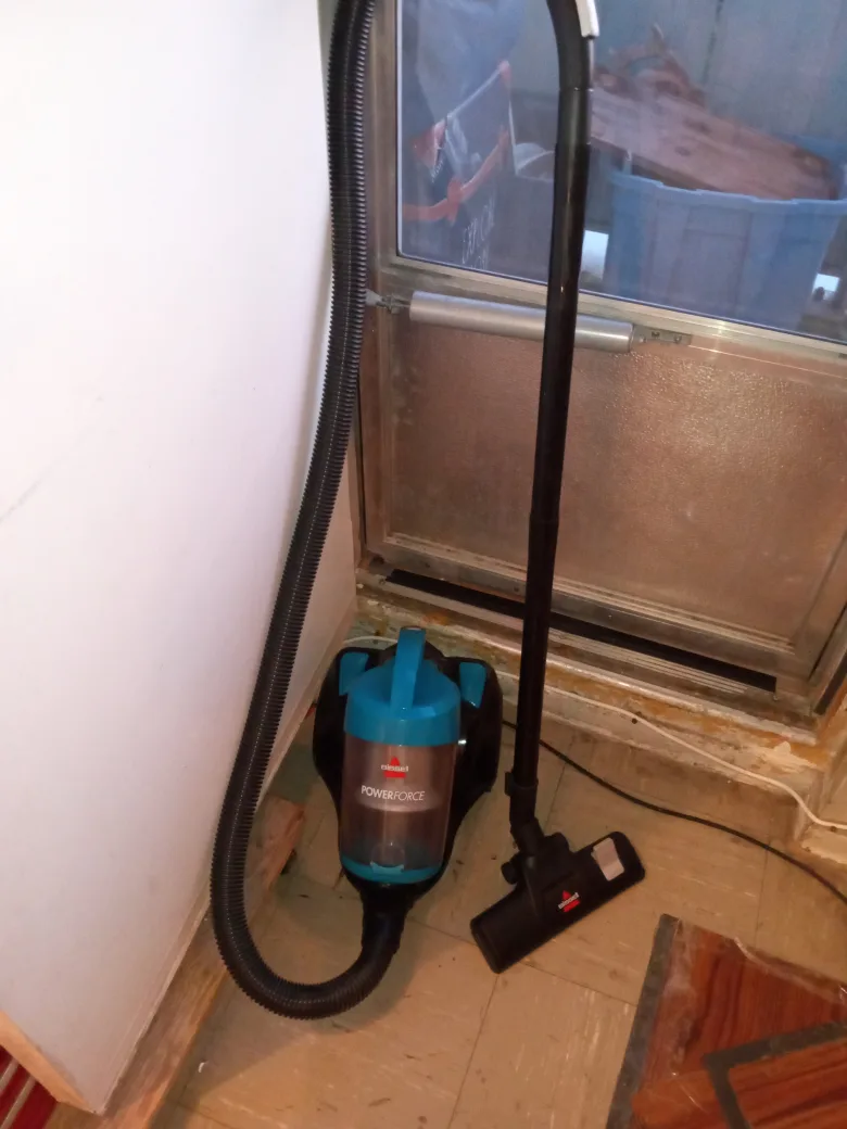 Bissell PowerForce Bagless Vacuum thumbnail