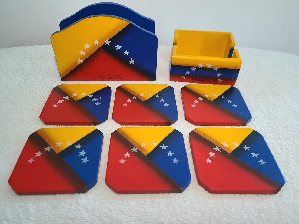 Venezuelan-Themed Napkin Holder and Coaster Set thumbnail