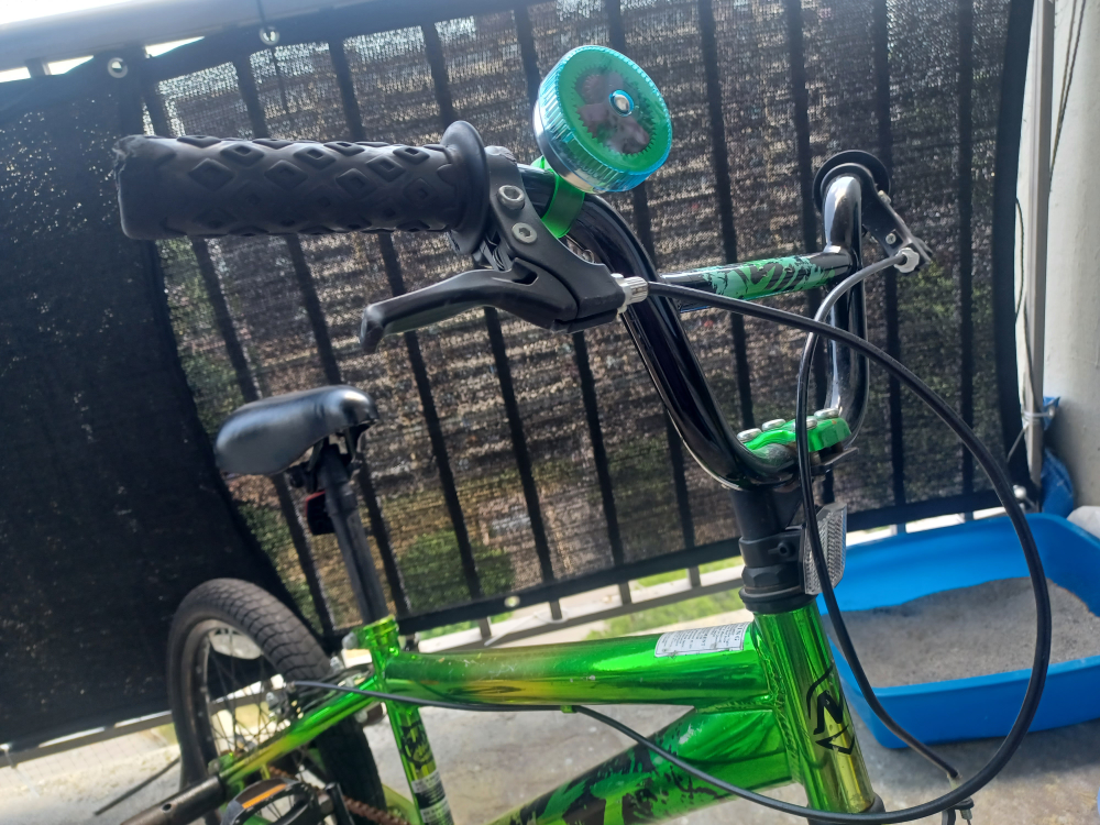 Mongoose BMX Bike - Green - photo 2
