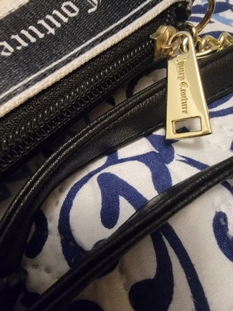 Juicy Couture Floral Crossbody Bag image indicator(3)