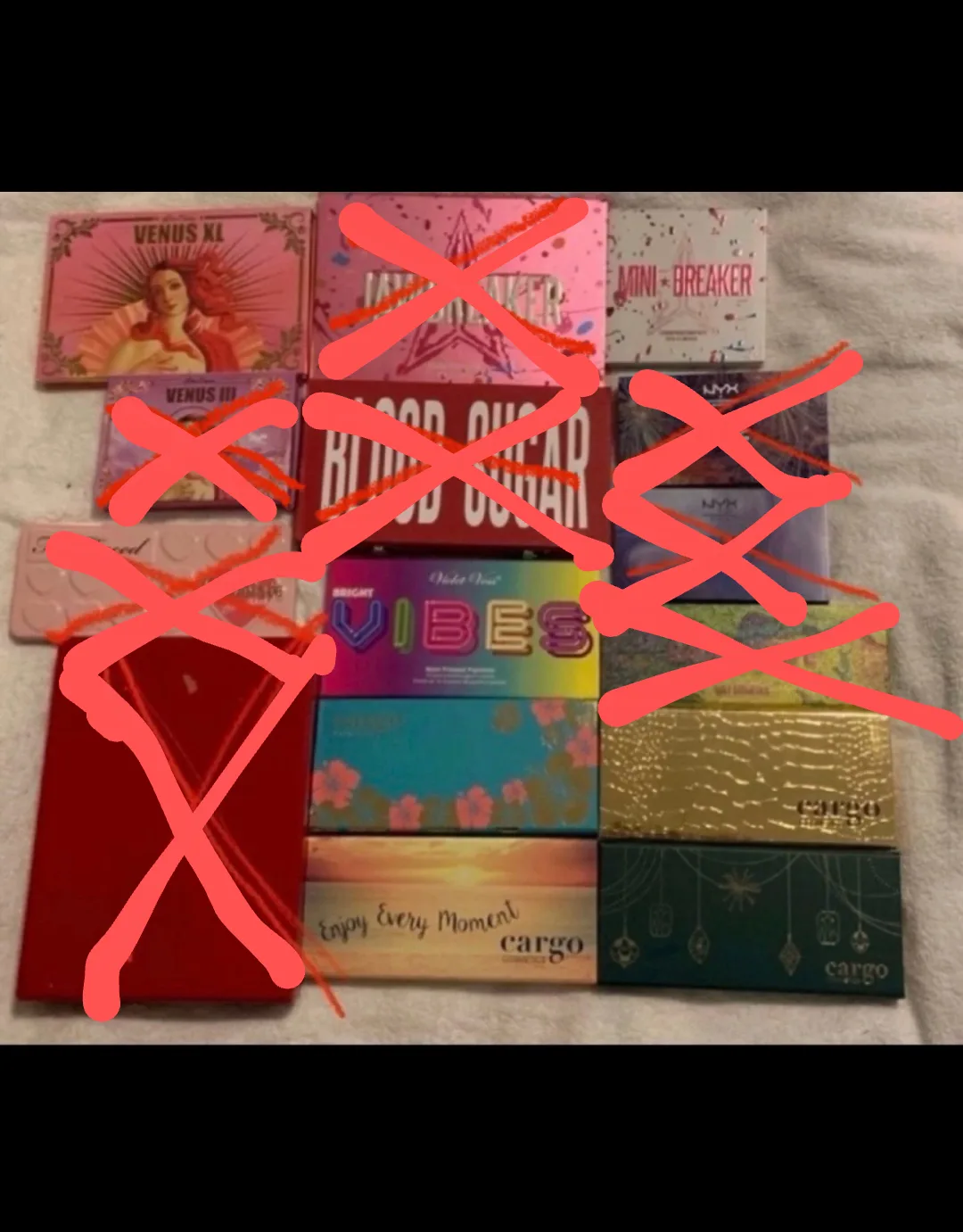 Unused Makeup - 7 Eyeshadow Palettes bundle thumbnail