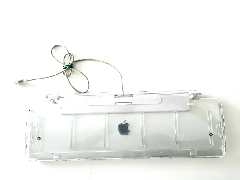 Apple Extended Keyboard II - Vintage! image indicator(4)