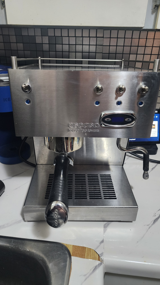 Ascaso Coffee Machine & DeLonghi Coffee Grinder - photo 4