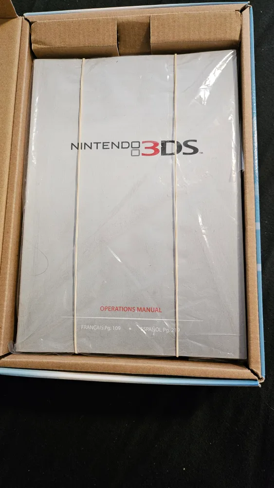 Aqua Blue Nintendo 3DS (Box and Manuals only) image indicator(2)