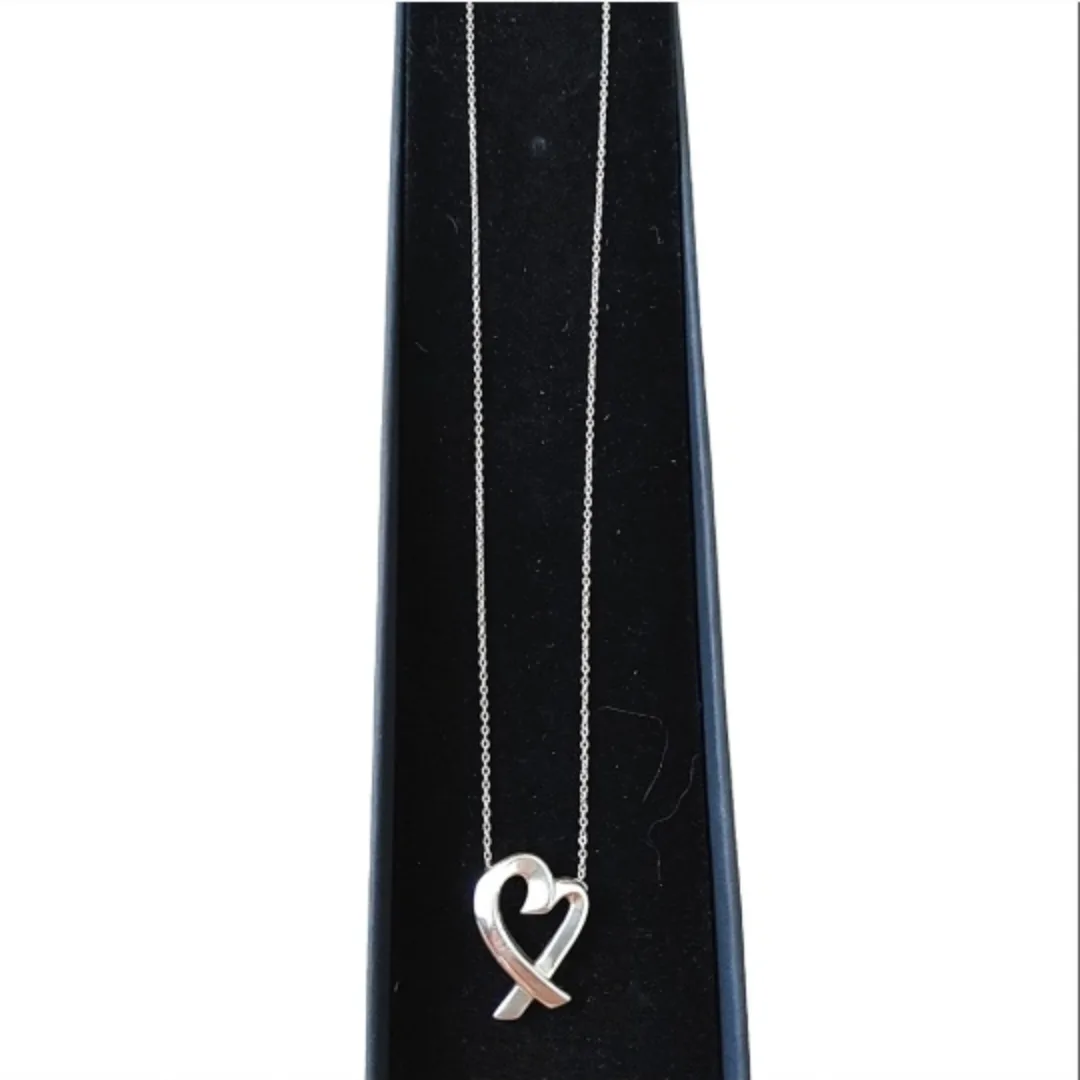 Tiffany & Co. Loving Heart Pendant Necklace image indicator(3)