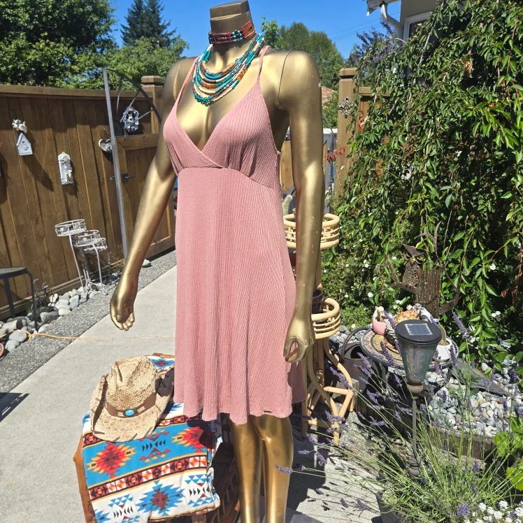 Volcom Dress - Size L- Ribbed Light Salmon image indicator(4)