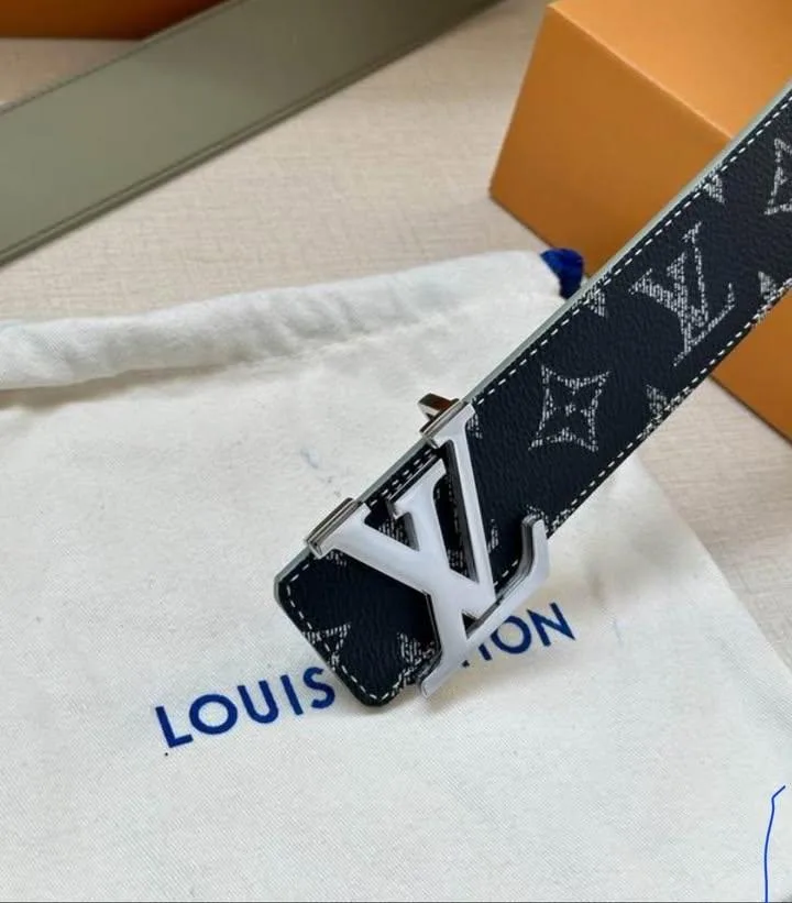 🔥 Designer Monogram Belt - Black Leather & Silver Buckle! 🔥 image indicator(4)