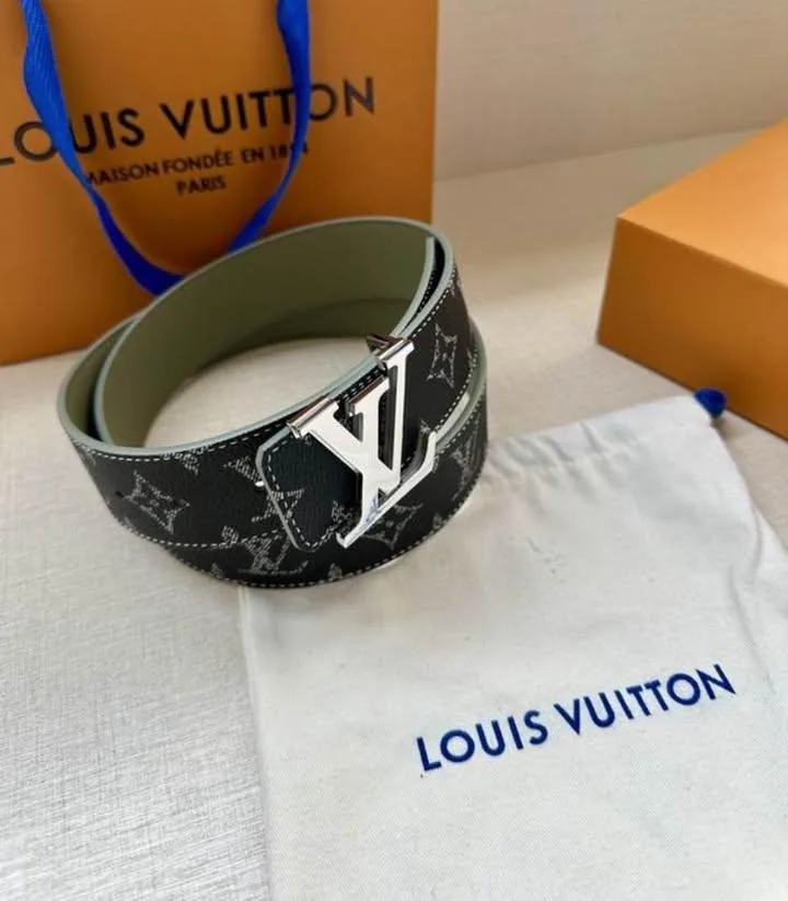 🔥 Designer Monogram Belt - Black Leather & Silver Buckle! 🔥 image indicator(5)