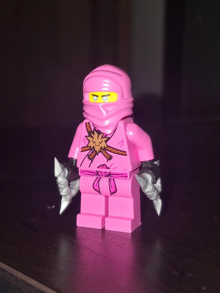 Ninjago Pink Zane thumbnail