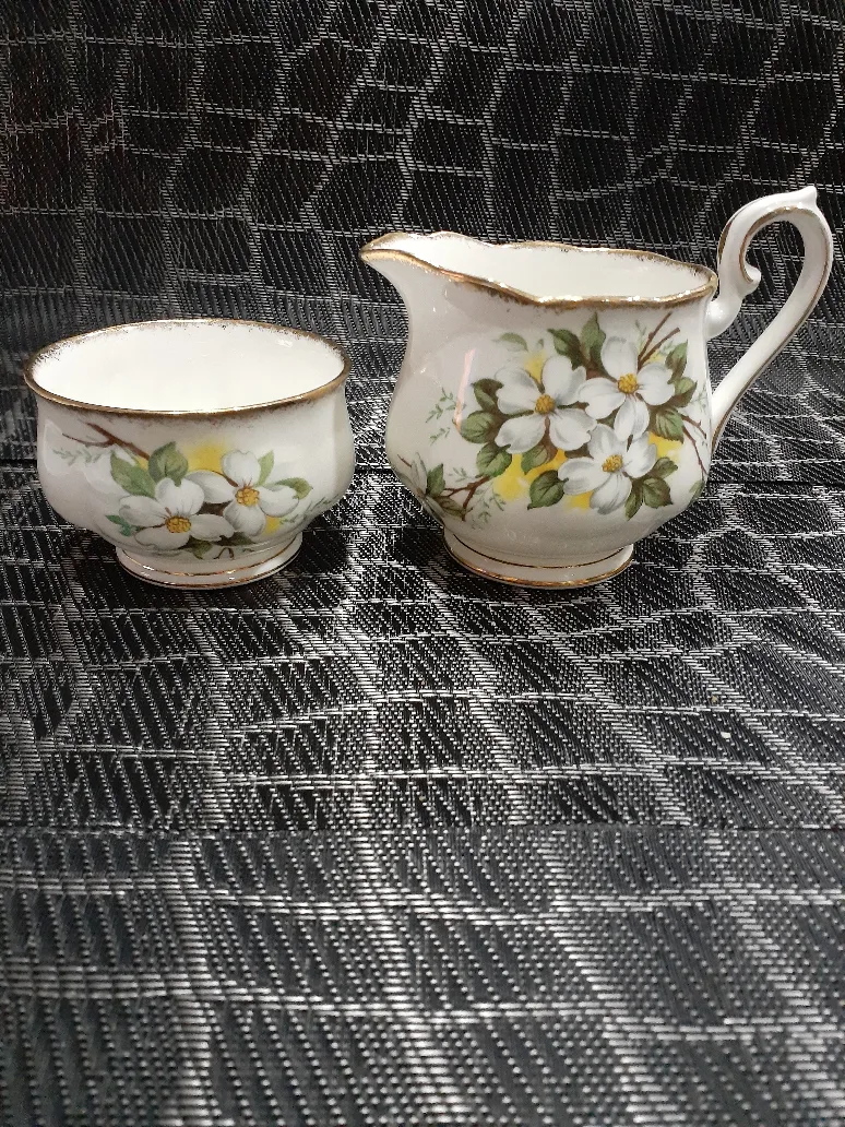 Royal Albert Sugar and Cream Set thumbnail