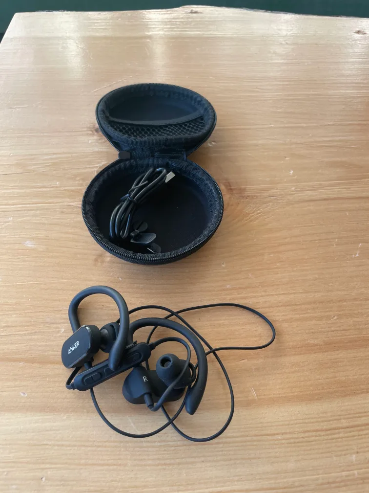 Anker Wireless Bluetooth Earphones thumbnail