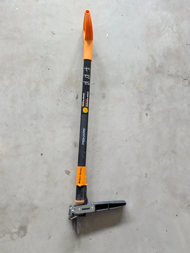 Fiskars Stand-up Weeder thumbnail