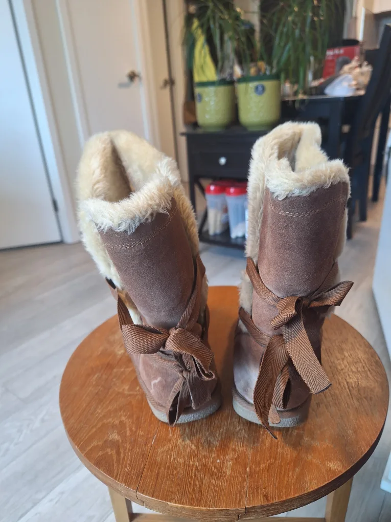 No Surrender Brown Suede Boots - Size 8 image indicator(3)