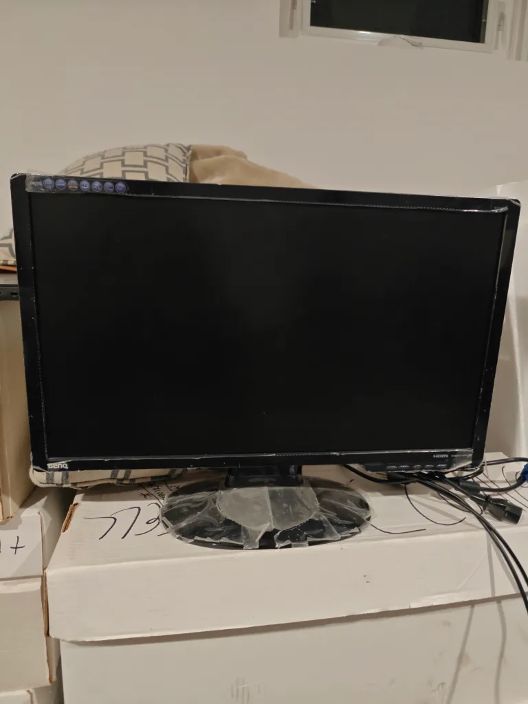 BenQ G2420HD LCD Monitor🥕 thumbnail