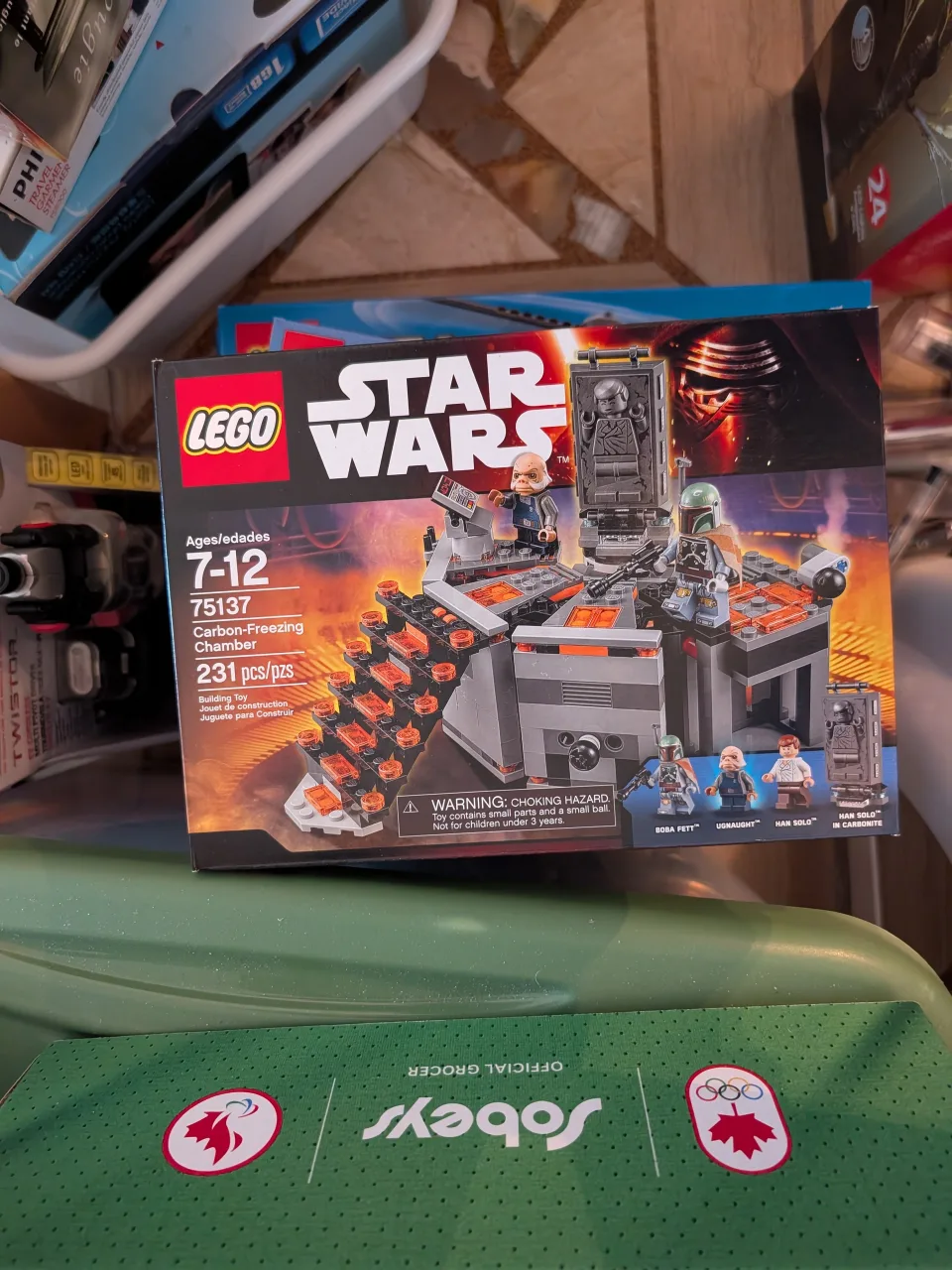 Brand New LEGO Star Wars 75137 Carbon-Freezing Chamber Set thumbnail