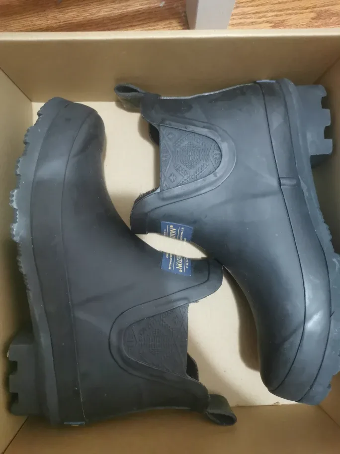 Pendleton Black Rain Boots - Women's Size 7 thumbnail