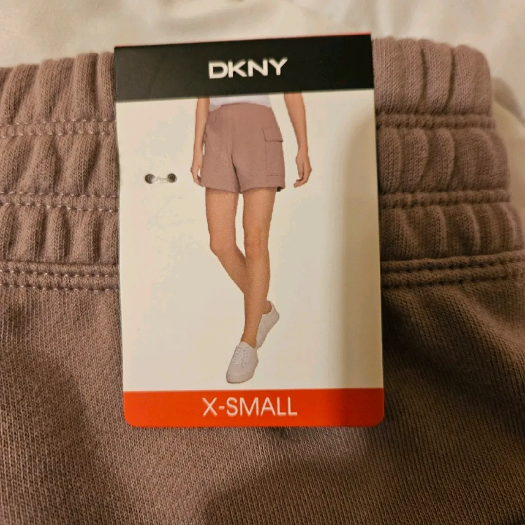 New DKNY Cargo Shorts - Size XS thumbnail
