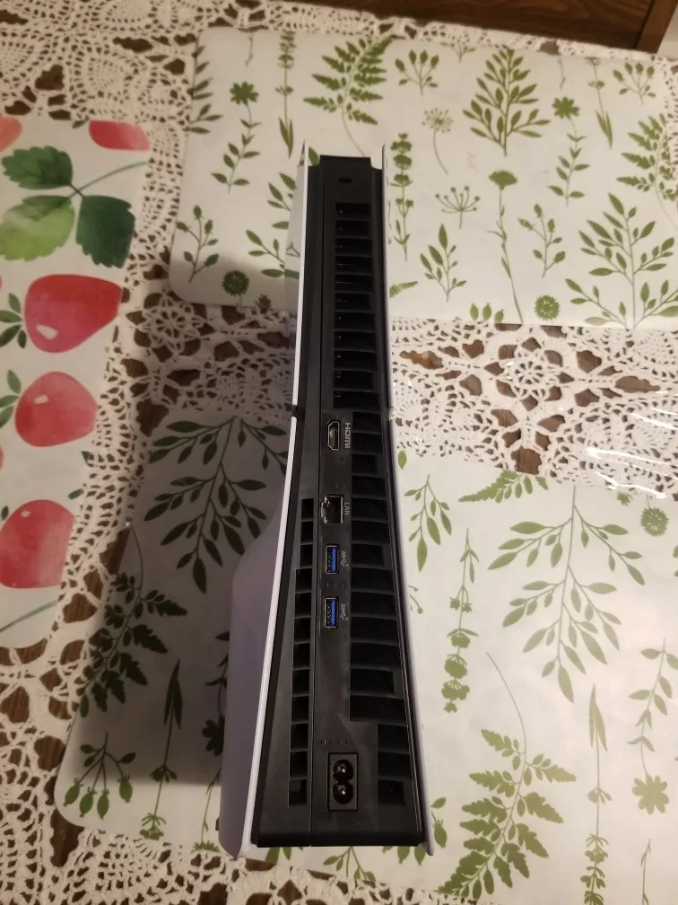 PS5 Slim Disc Spiderman 2 Edition Bundle image indicator(5)