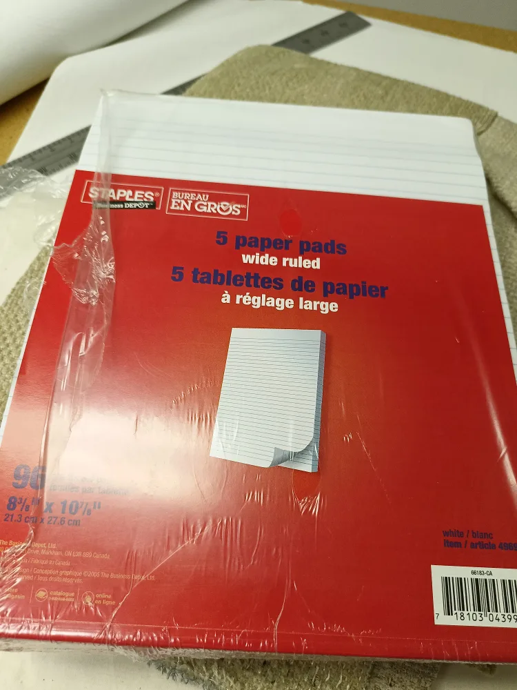 4 Staples Paper Pads thumbnail