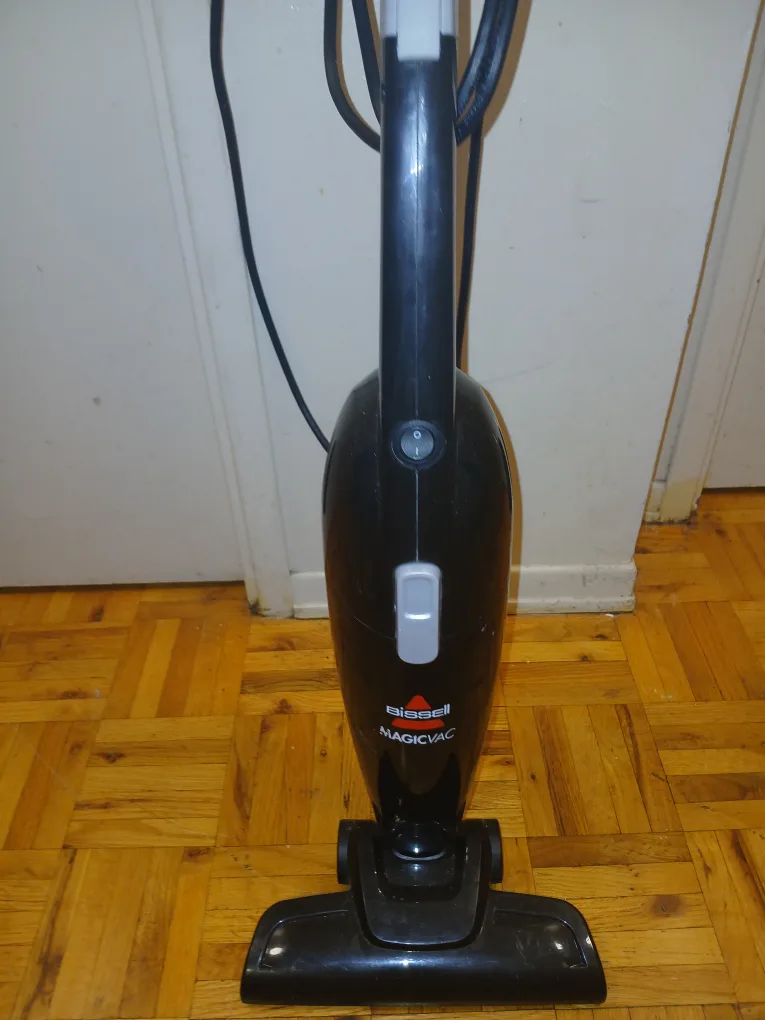 Bissell Magic Vac Vacuum thumbnail