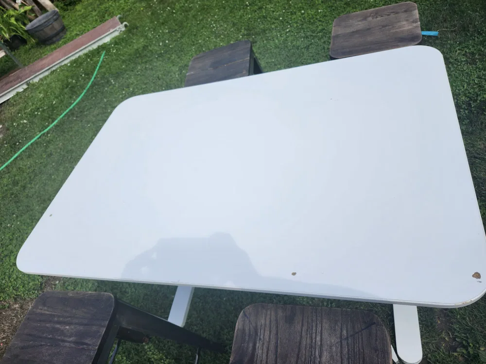 Dining Table and 4 Stools image indicator(5)