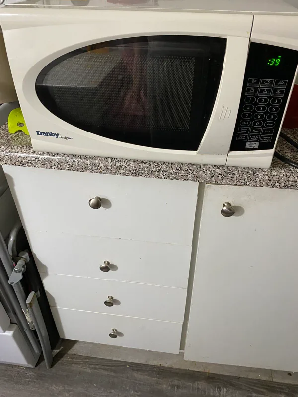 Danby Designer Microwave - DMW799W thumbnail