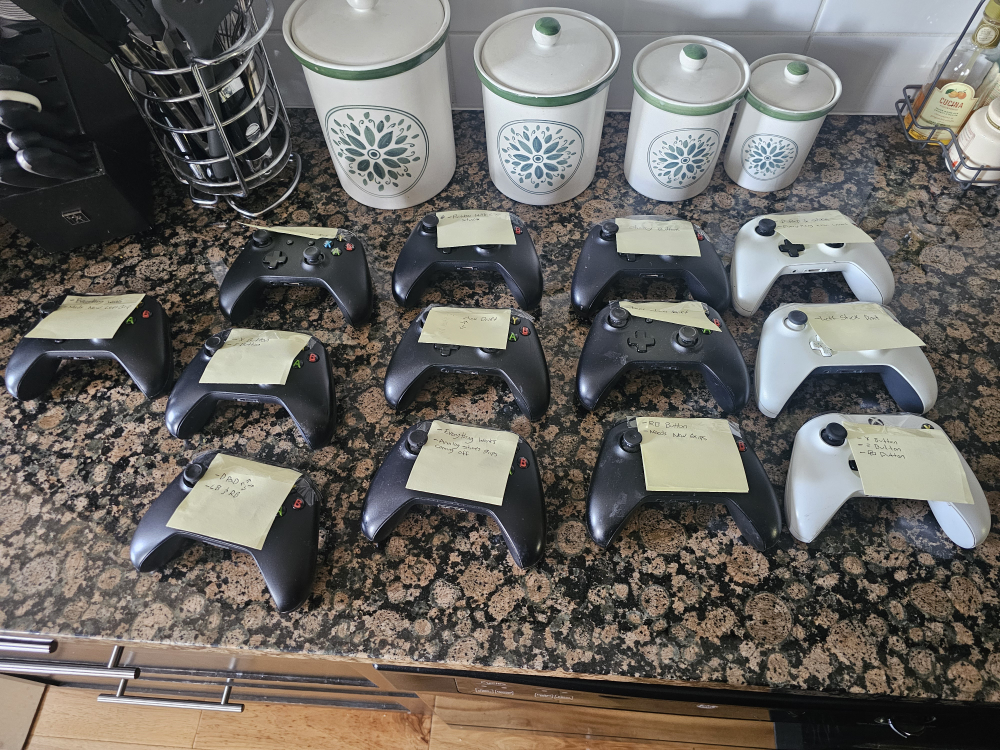 Xbox One,Slim,PS4 Controllers Parts (Read Detaills)