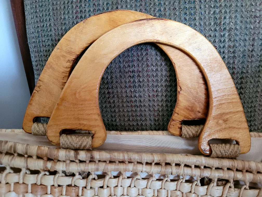 1960's Vintage Straw Bag image indicator(3)