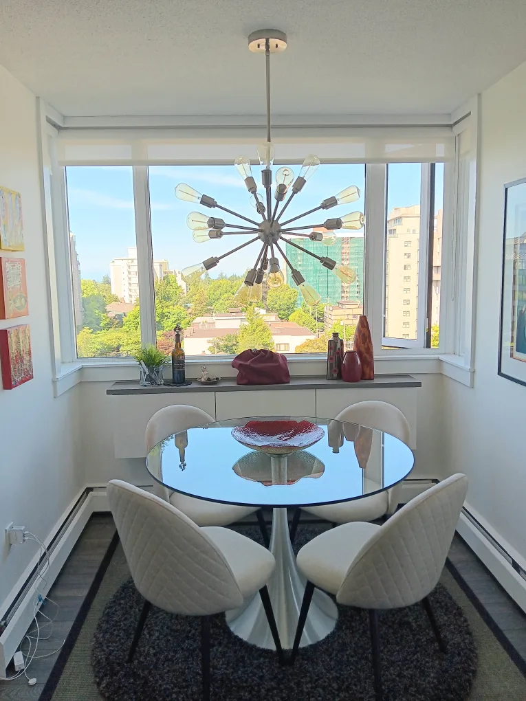 Modern Sputnik Style Chandelier thumbnail