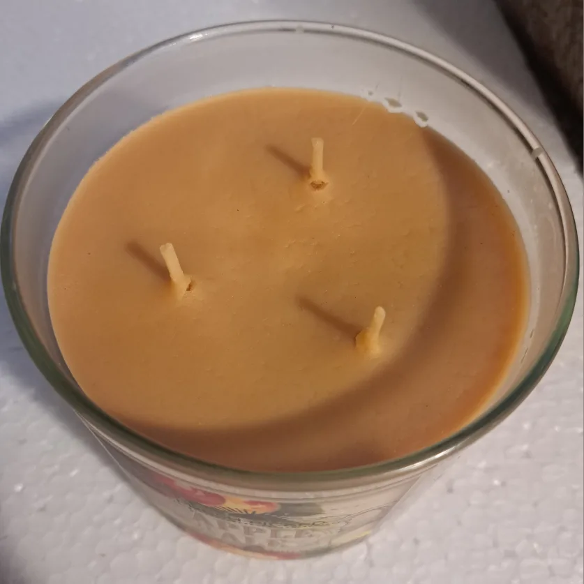 Unused Bath and Body Works "Apple Ale" 3-wick candle image indicator(4)