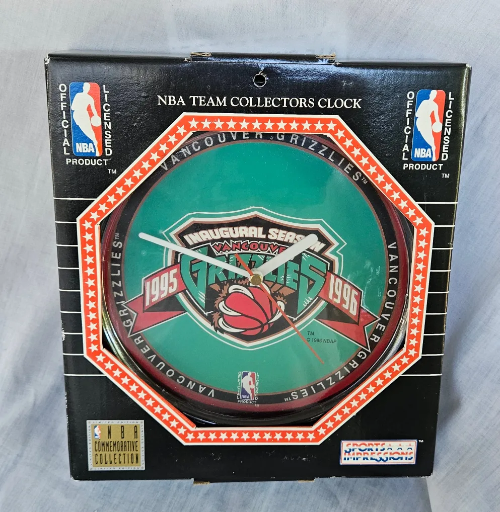 Vintage Vancouver Grizzlies Clock Mint thumbnail