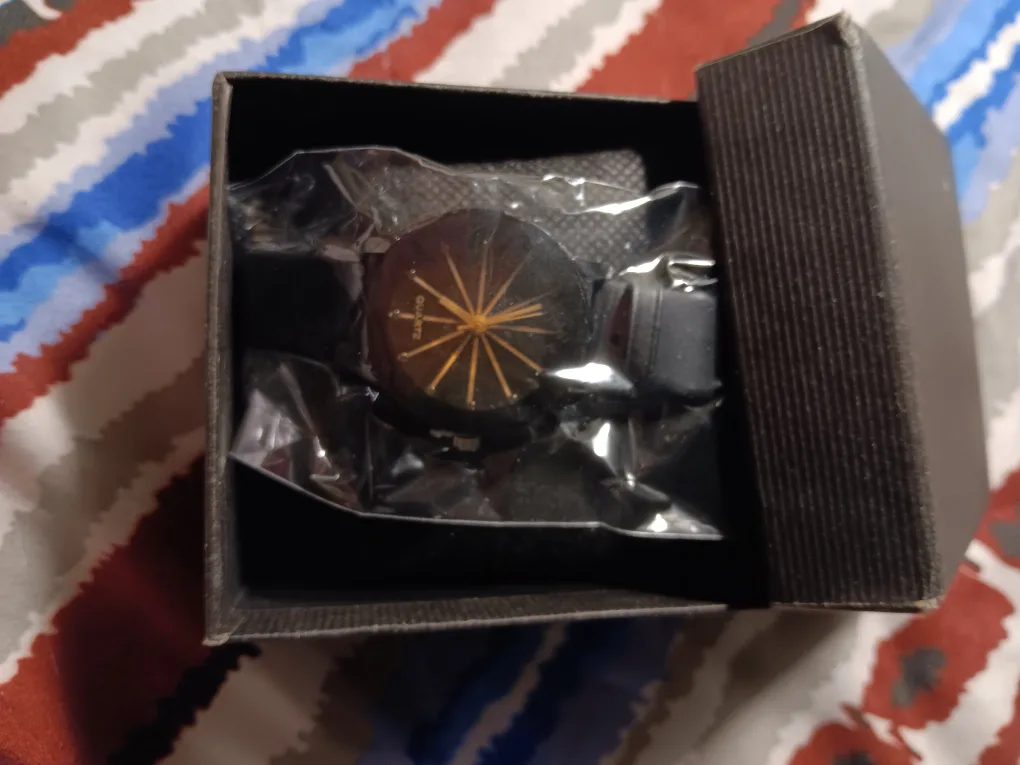 🥕🥕 New Quartz Black Watch thumbnail