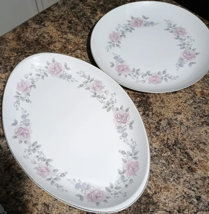 Vintage Royal Albert Rose Romance Serving Dishes thumbnail