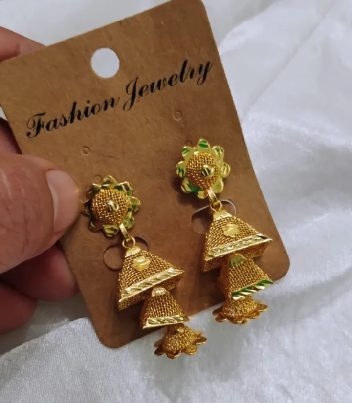 🍁Gold Fashion Jewelry Earrings thumbnail