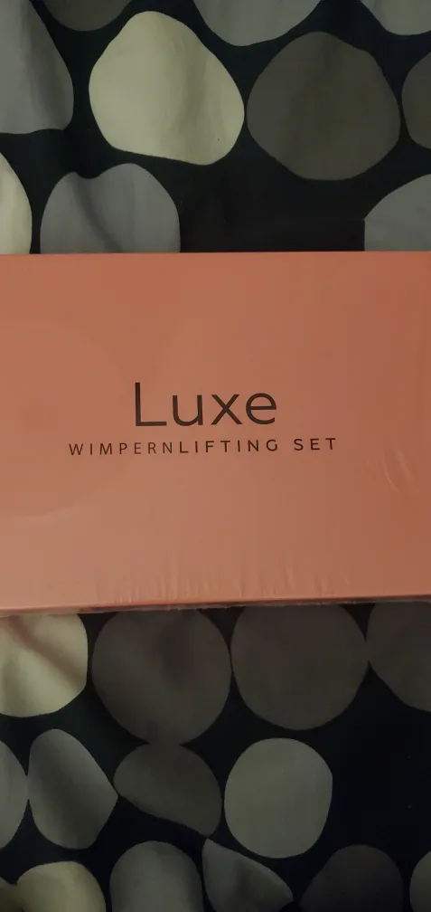 Luxe Eyelash Lifting Kit thumbnail