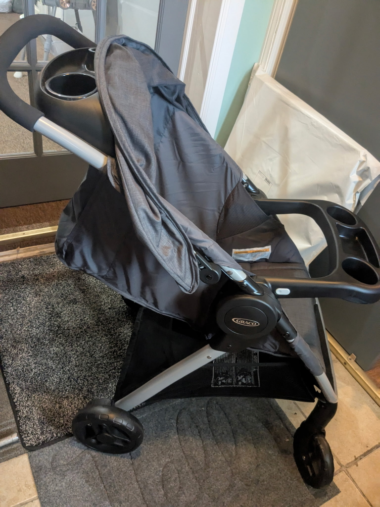 Graco SnugRide 35 Lite Infant Car Seat & Stroller