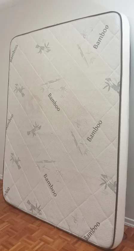 Queen size memory foam mattress thumbnail