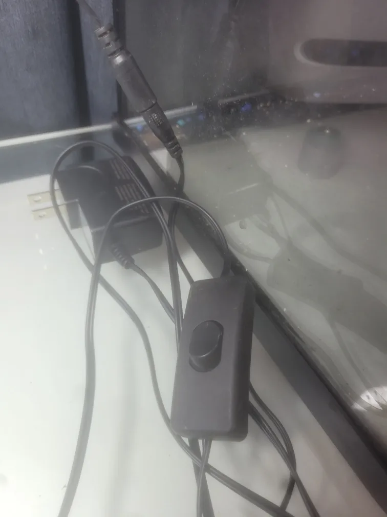 Top Fin Aquarium with LED Light image indicator(5)