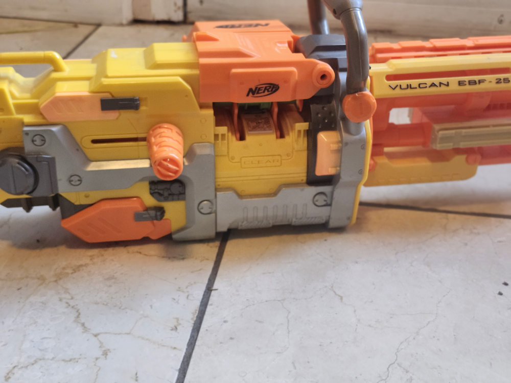 Nerf Gun N-Strike Vulcan EBF-25 Gun Tripod And Ammo Case - photo 3