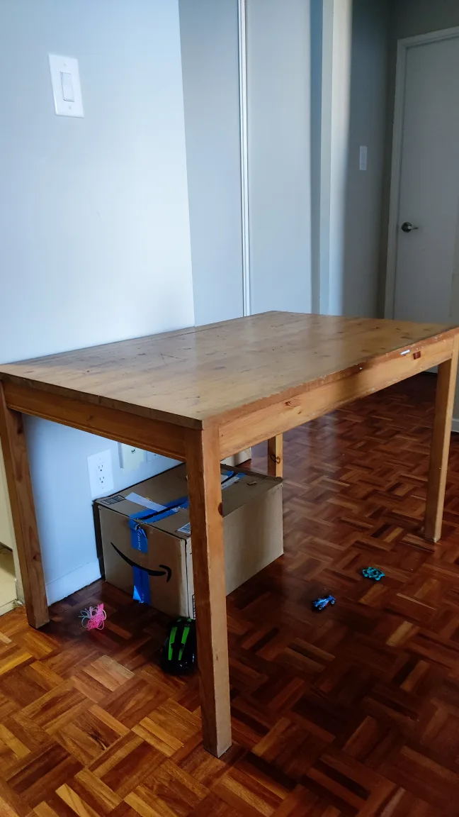 Wooden Dining Table image indicator(3)