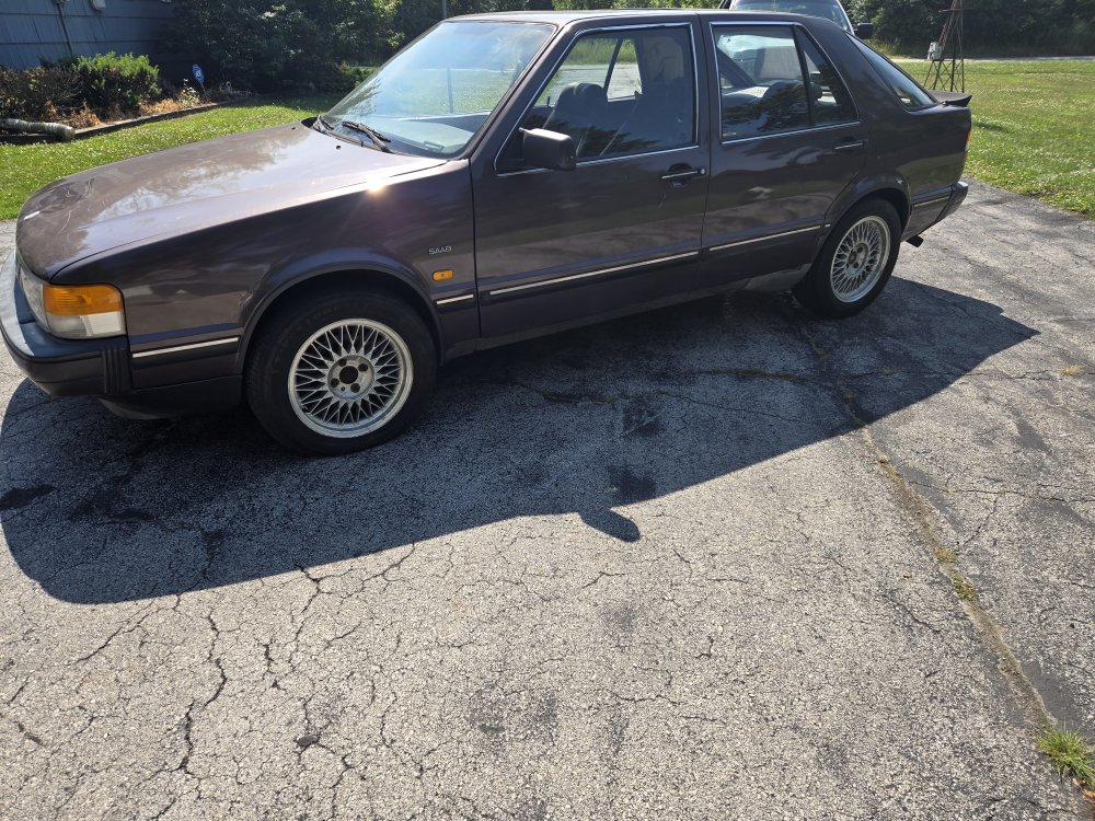 1991 Saab 9000 Hatchback Sedan