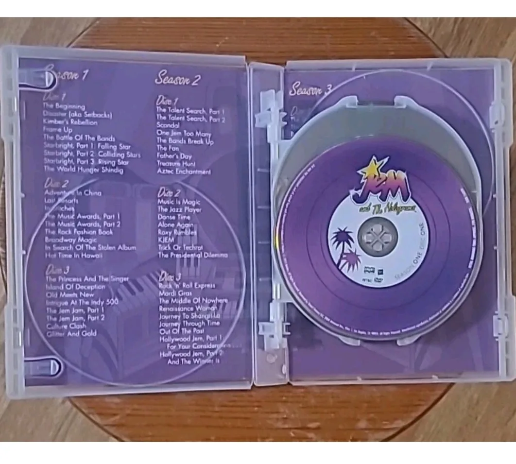 She-Ra, Jem and Scooby-Doo DVD Sets image indicator(6)