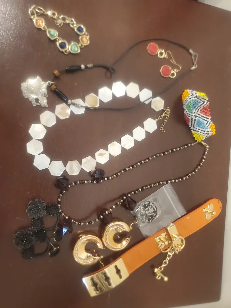 fashion Jewelry Lot thumbnail