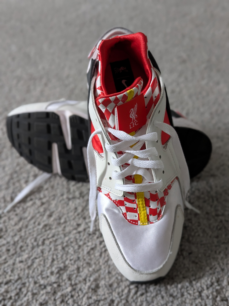 Nike Air Huarache Liverpool Edition - photo 4
