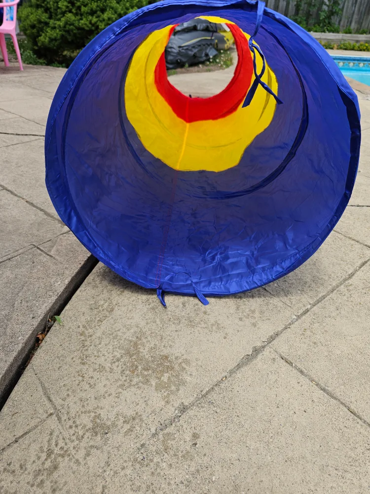 Kids Play Tunnel - Red, Yellow, Blue image indicator(2)
