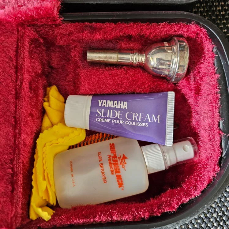 Yamaha YSL-354 Trombone with Case image indicator(6)