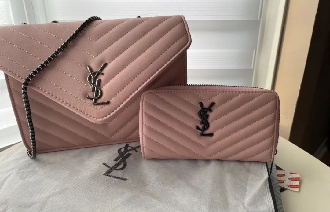 YSL Saint Laurent Pink Wallet on Chain thumbnail