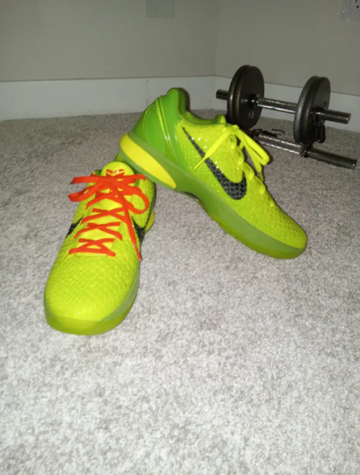 Nike Kobe 6 Protro Grinch thumbnail